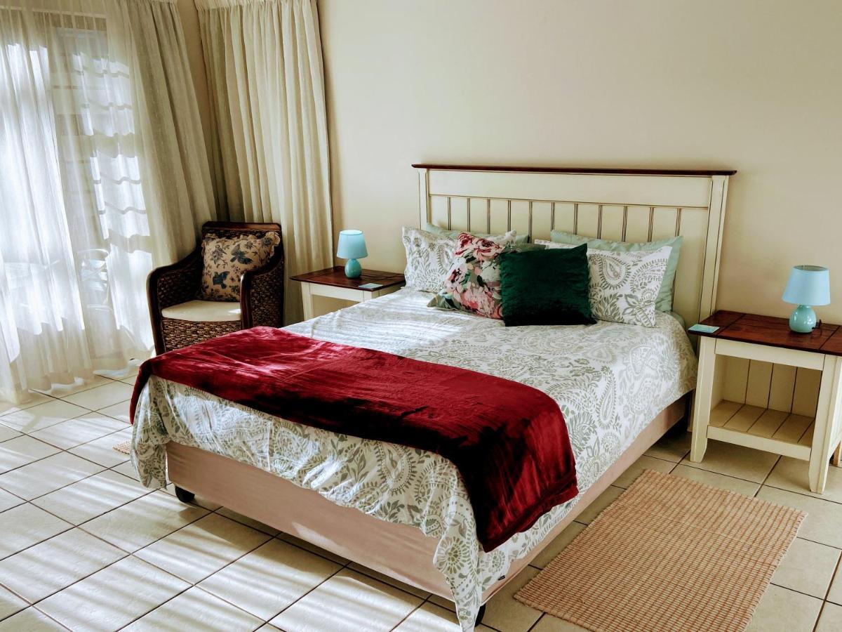 Sheilan House Hotel Порт Алфред Екстериор снимка