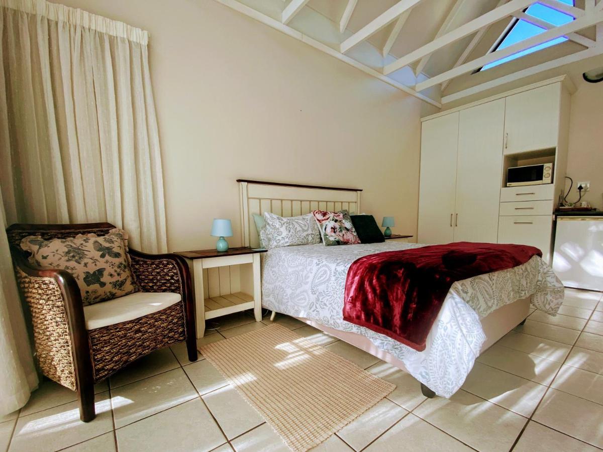 Sheilan House Hotel Порт Алфред Екстериор снимка