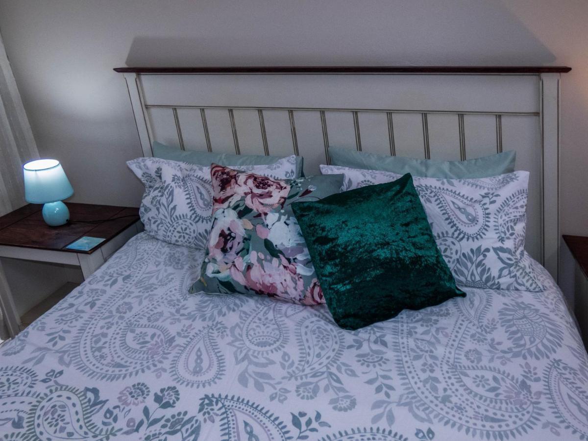 Sheilan House Hotel Порт Алфред Екстериор снимка